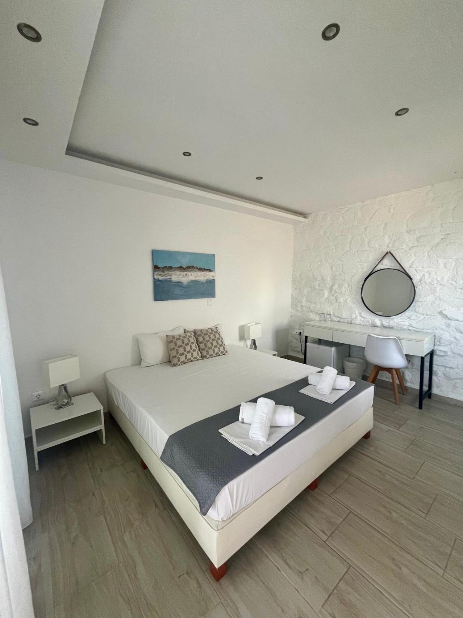 The Beach House - Apartments & Studios (Adults Only) Afytos Luaran gambar