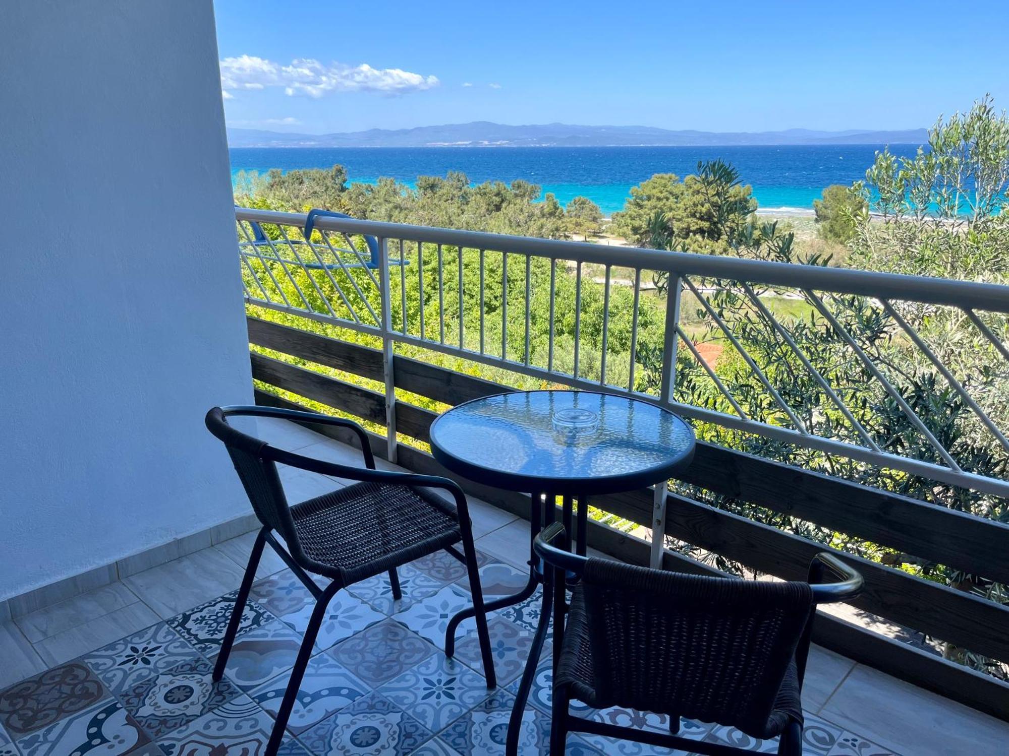 The Beach House - Apartments & Studios (Adults Only) Afytos Luaran gambar