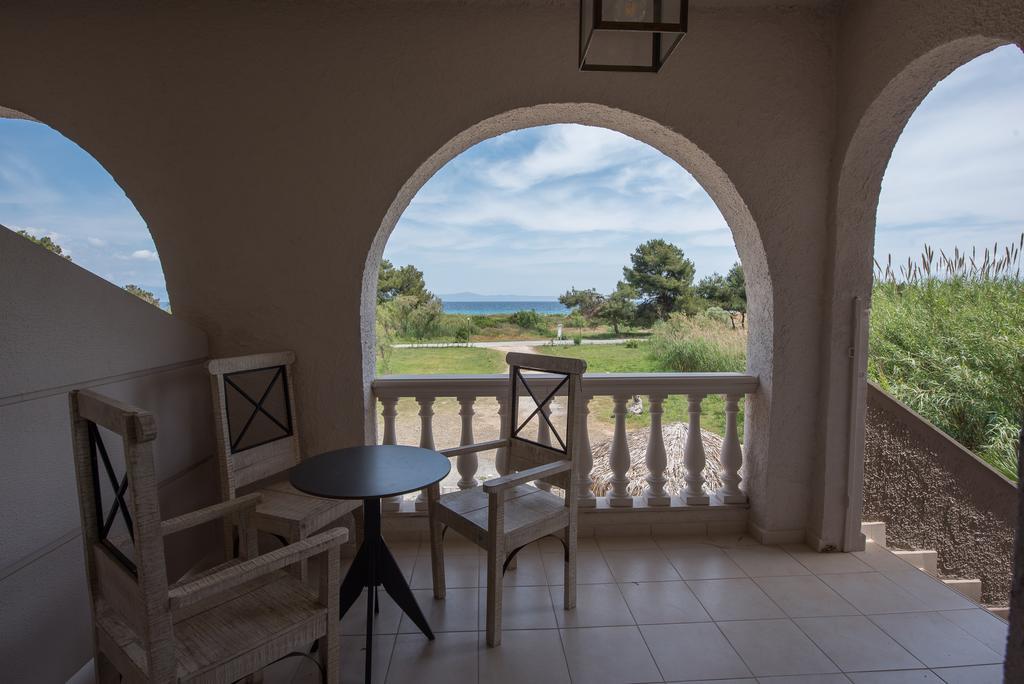 The Beach House - Apartments & Studios (Adults Only) Afytos Luaran gambar